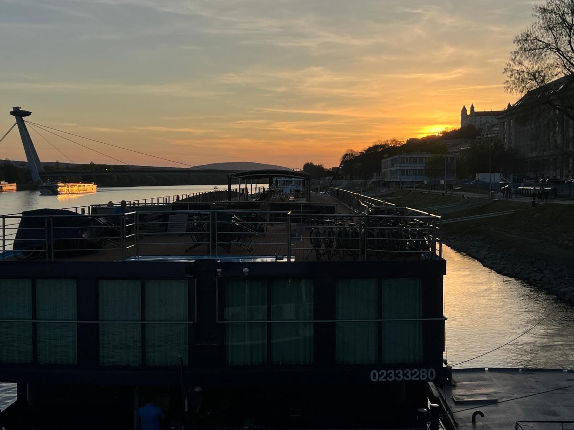 Orient Express Istanbul By Zazi Apartment Bratislava Ngoại thất bức ảnh